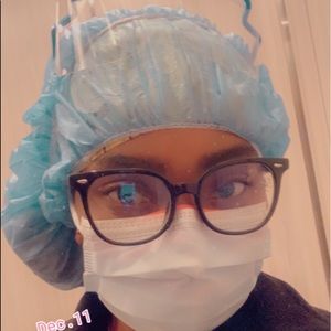 Meet your Posher, Danielle